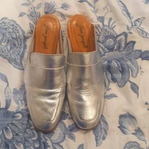 Free People Silver At Ease Mules | Size 39 (US 9)